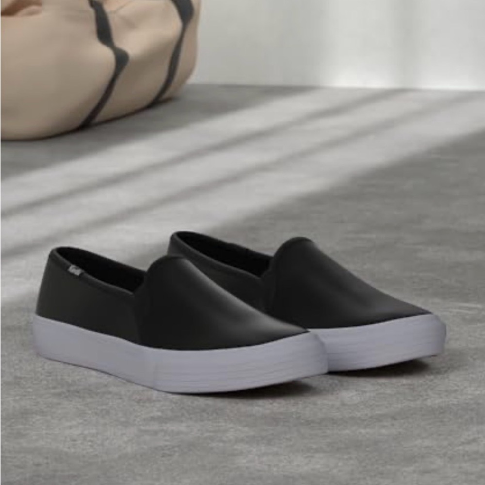 NWOB-Keds Black Slip-On Casual Sneakers
